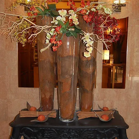 Terminus Orleans 酒店 2*