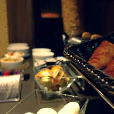 Terminus Orleans فندق